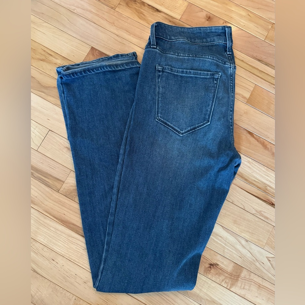 Old Navy Size 8 Tall WOW Midrise Bootcut Jeans, barely worn, no rips or stains.